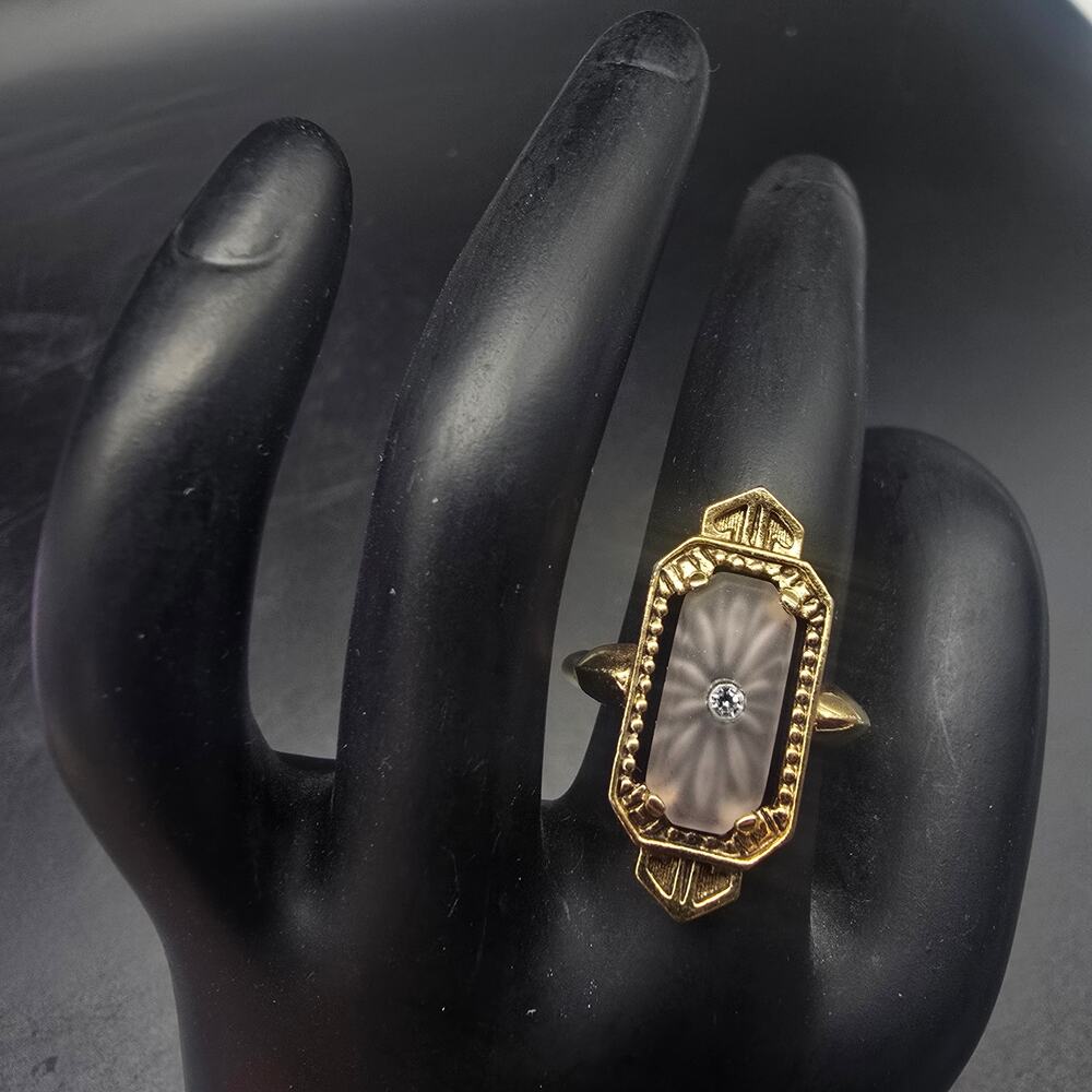 Avon 1977 Frost Lights Ring Size 7.25 Frosted Pink Gold Tone Vintage